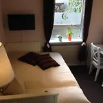 Casa de hóspedes Karina 4*