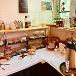 Karina Guest house