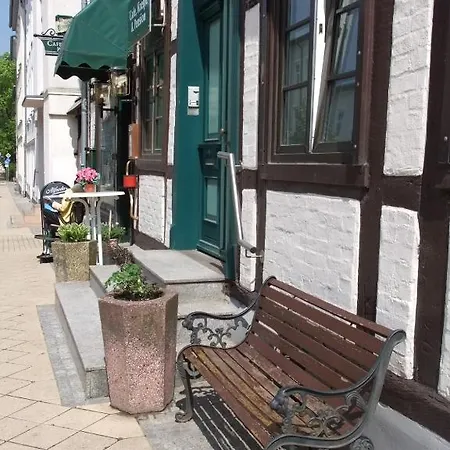 Karina Guest house 4*