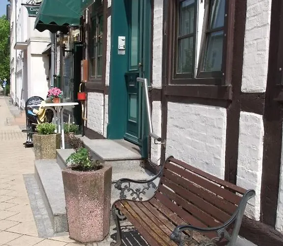 Karina בית הארחה 4*